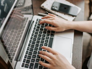 Come l'Internet delle Cose (IoT) Migliora i Business