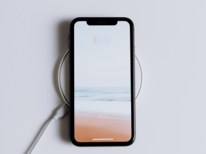 L'Aggiornamento d'Emergenza di Apple: Cosa Devono Sapere i Proprietari di Aziende